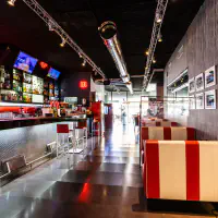 Red Seven - Imagen 2