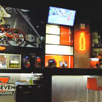 Red Seven - Imagen 3